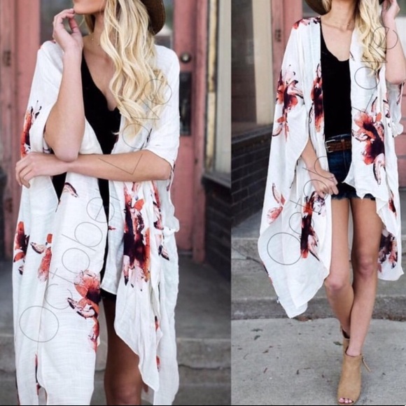 Ivory Floral Kimono - Picture 3 of 3